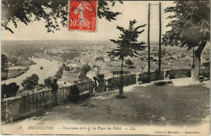 Carte postale ancienne Angouleme- Panorama France à Angoulême
