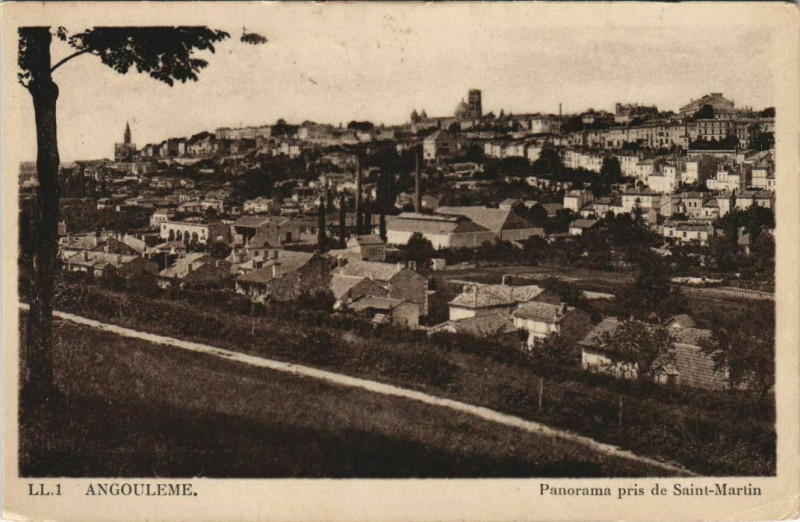 Carte postale ancienne Angouleme- Panorama France à Angoulême