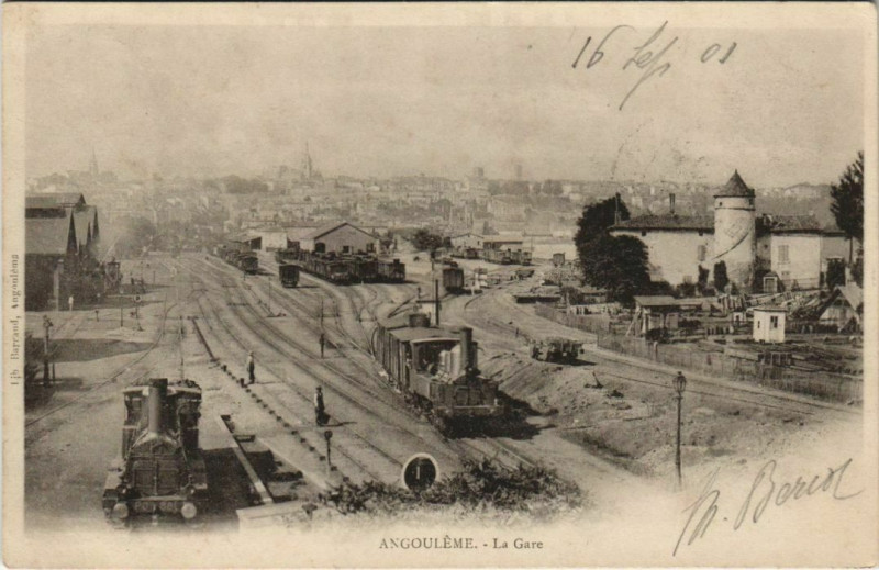 Carte postale ancienne Angouleme- La Gare France à Angoulême