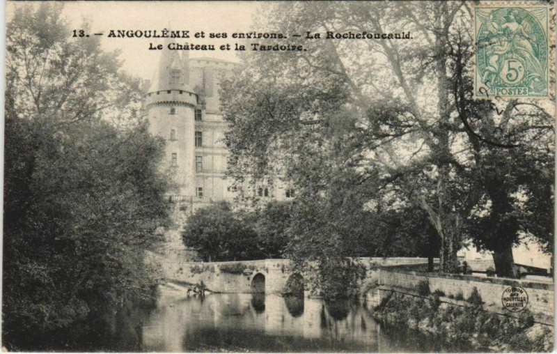 Carte postale ancienne Angouleme- Le Chateau et la Tardoire France à Angoulême