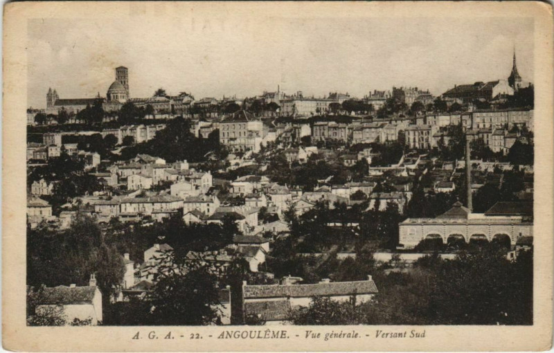 Carte postale ancienne Angouleme- vue generale France à Angoulême