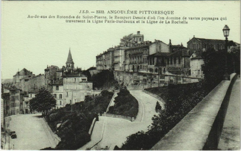 Carte postale ancienne Angouleme- Au sus des Rotondes de Saint-Pierre France à Angoulême