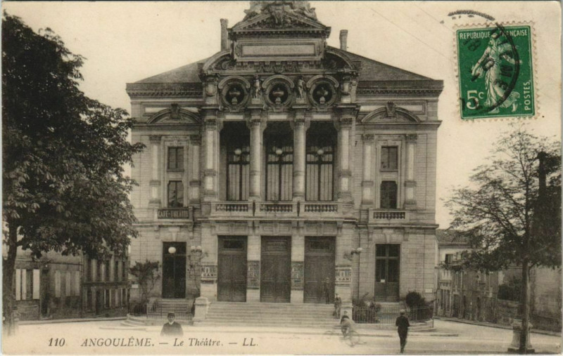Carte postale ancienne Angouleme- Le Theatre France à Angoulême