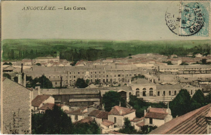 Carte postale ancienne Angouleme- Les Gares France à Angoulême