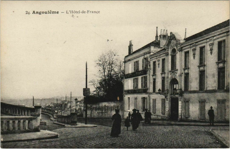 Carte postale ancienne Angouleme- Hotel de France France à Angoulême