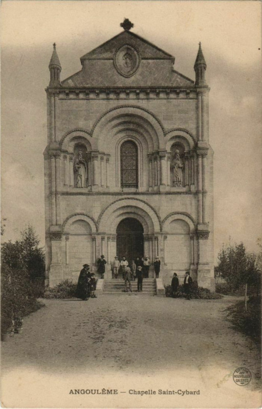 Carte postale ancienne Angouleme- Chapelle Saint Cybard France à Angoulême