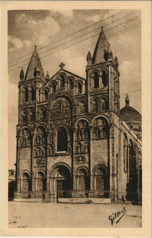 Carte postale ancienne Angouleme- Facade de la Cathedrale France à Angoulême