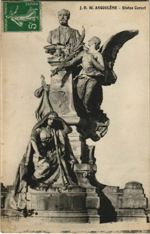 Carte postale ancienne Angouleme- Statue Carnot France à Angoulême