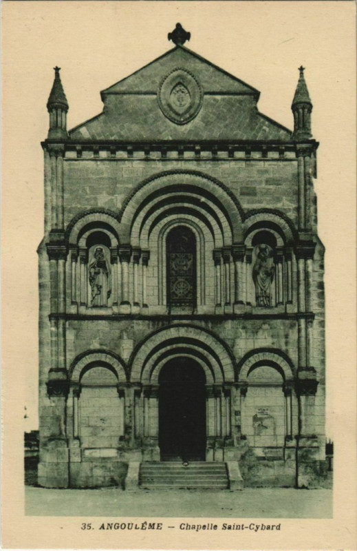 Carte postale ancienne Angouleme- Chapelle Saint Cybard France à Angoulême