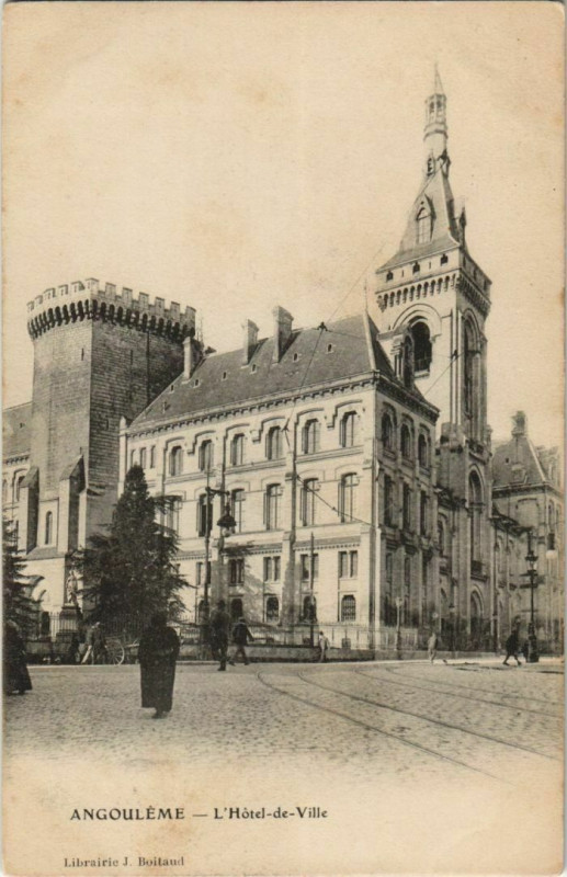 Carte postale ancienne Angouleme- Hotel de Ville France à Angoulême