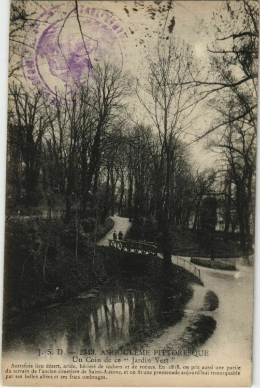 Carte postale ancienne Angouleme- Un Coin de ce Jardin Vert France à Angoulême