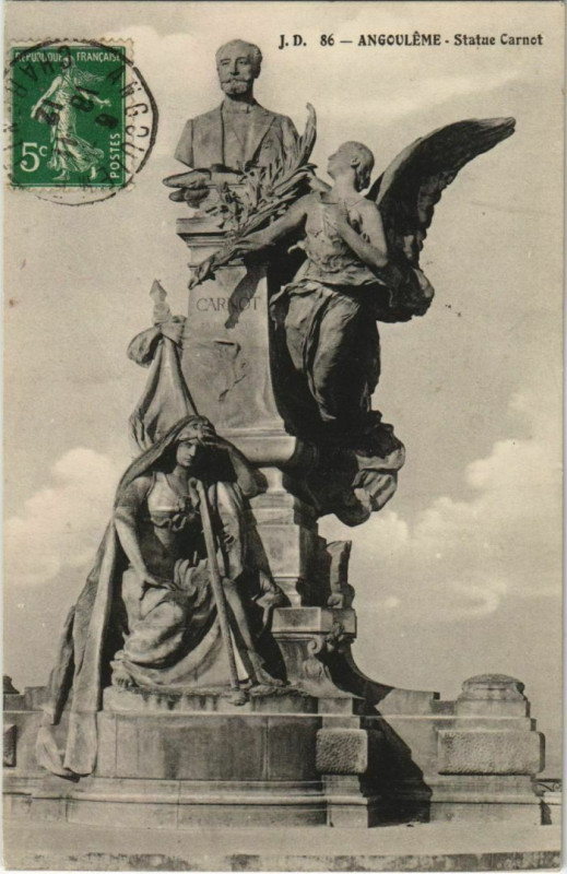 Carte postale ancienne Angouleme- Statue Carnot France à Angoulême