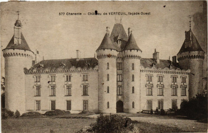 Carte postale ancienne Charente - Chateau de Verteuil facade Ouest