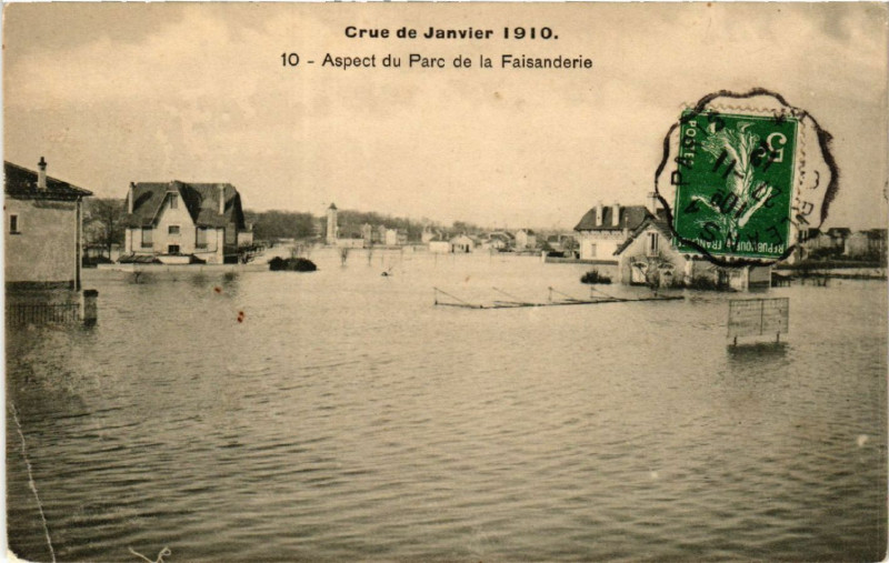 Carte postale ancienne Crue de Janvier 1910 - Aspect du Parc de la Faisanderie