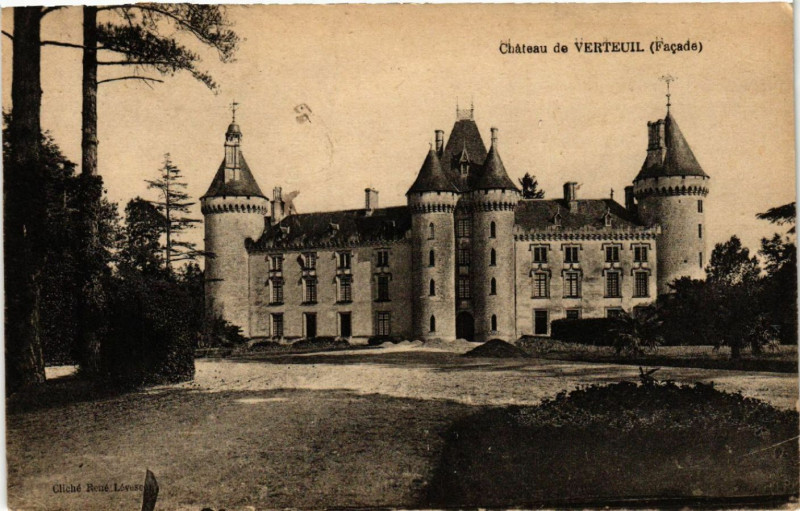 Carte postale ancienne Chateu de Verteuil (facade)