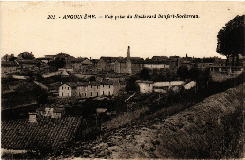 Carte postale ancienne Angouleme - Vue prise du Boulevard Denfert-Rochereau à Angoulême