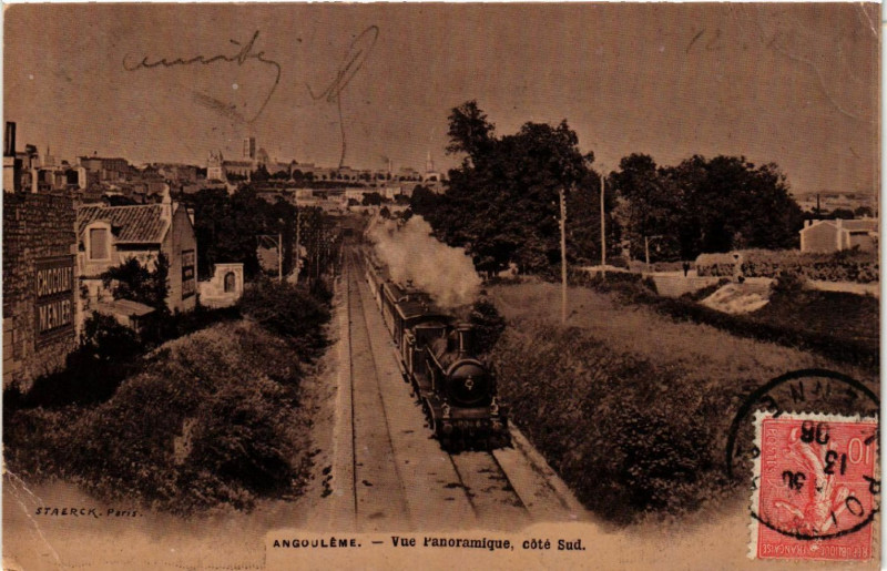 Carte postale ancienne Angouleme - Vue Panoramique coté Sud à Angoulême
