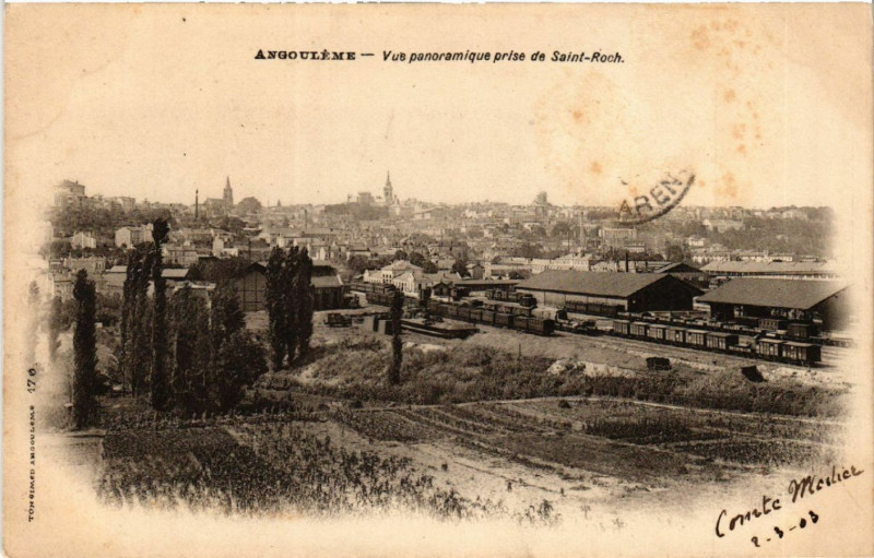 Carte postale ancienne Angouleme - Vue panoramique prise de Saint-Roch à Angoulême