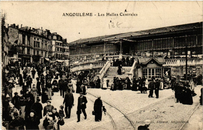 Carte postale ancienne Angouleme - Les Halles Centrales à Angoulême