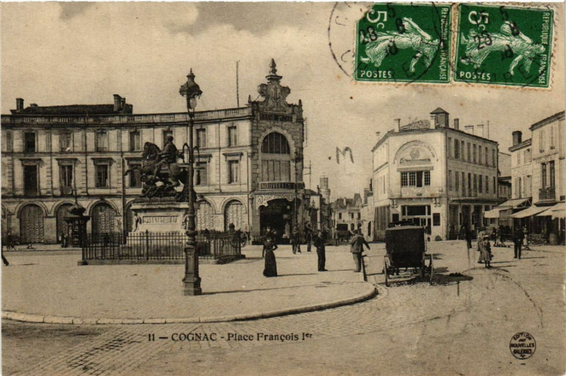 Carte postale ancienne Cognac - Place-Francois Ier à Cognac