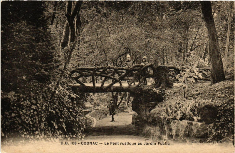 Carte postale ancienne Cognac - Le Petit rustique au Jardin Public à Cognac