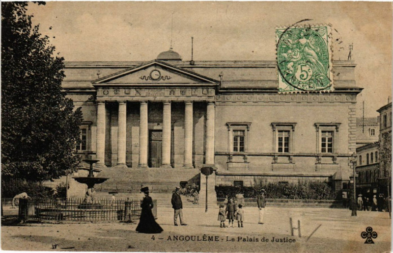 Carte postale ancienne Angouléme - Le Palais de Justice à Angoulême