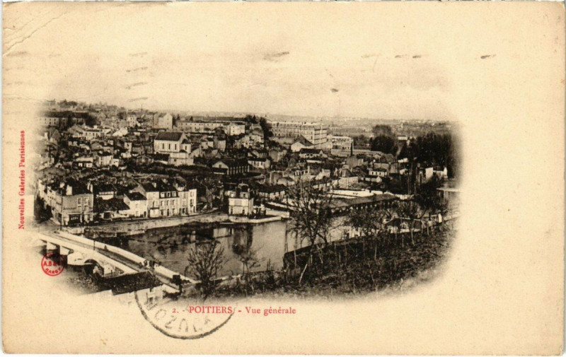 Carte postale ancienne Poitiers - Vue générale à Poitiers