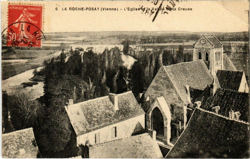 Carte postale ancienne La Roche-Posay - L'Eglise et la Vallée de la Creuse à La Roche-Posay