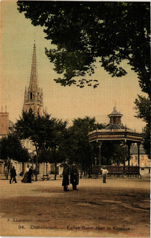 Carte postale ancienne Chatellerault - Eglise Saint-Jean et Kiosque à Châtellerault