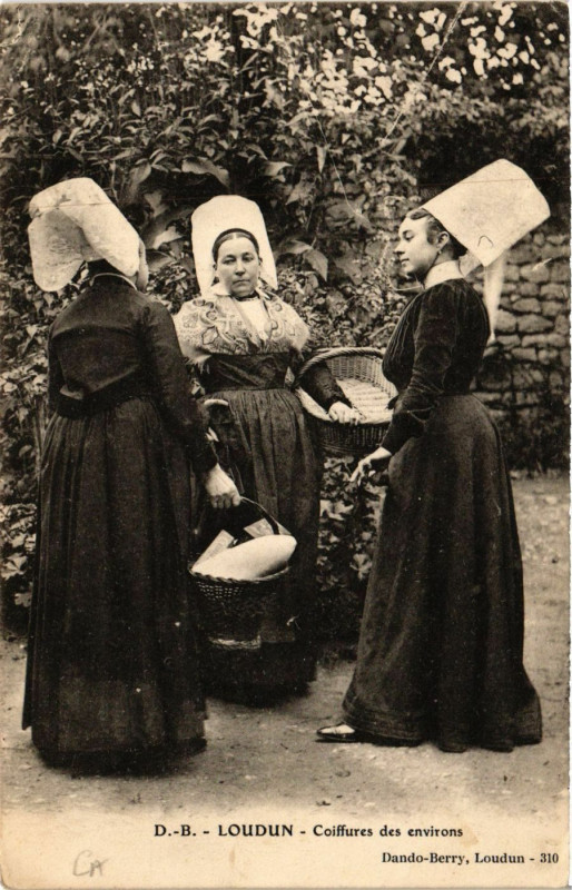 Carte postale ancienne Loudon - Coiffures des Env.