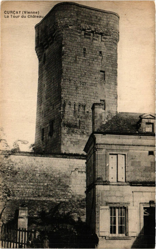 Carte postale ancienne Curcay - La Tour du Chateau