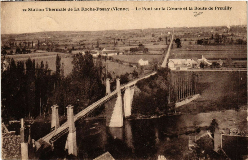 Carte postale ancienne Station Thermale de La Roche-Posay Le Pont sur la Creuse et la Ro à La Roche-Posay