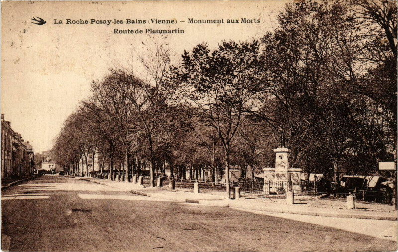 Carte postale ancienne La Roche-Posay-les-Bains - Mon. aux Morts à La Roche-Posay