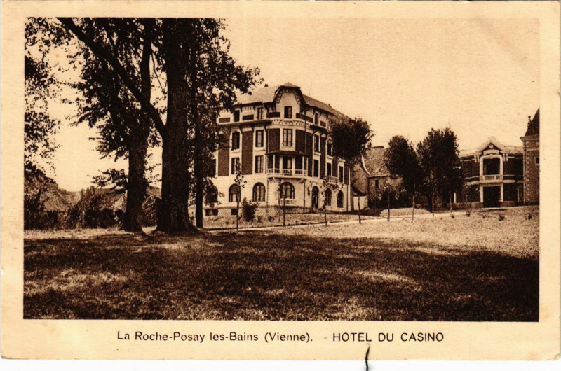 Carte postale ancienne La Roche-Posay-les-Bains - Hotel du Casino à La Roche-Posay