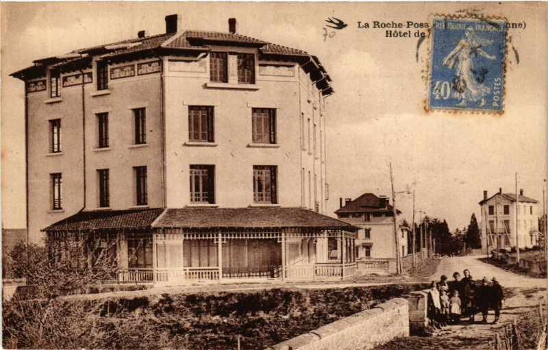 Carte postale ancienne La Roche-Posay-les-Bains - Hotel de Ville à La Roche-Posay