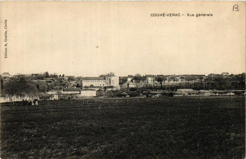 Carte postale ancienne Couhe-Verac - Vue générale