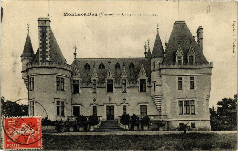Carte postale ancienne Montmorillon - Chateau de Lalande à Montmorillon