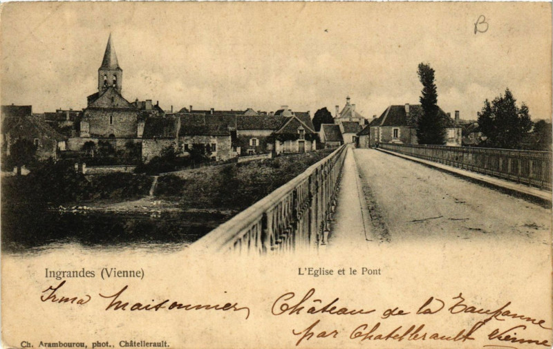 Carte postale ancienne Ingrandes - L'Eglise et le Pont à Ingrandes