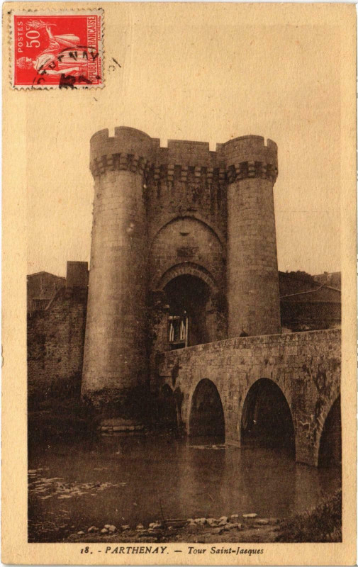 Carte postale ancienne Parthenay - Tour Saint-Jacques à Parthenay