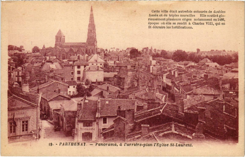 Carte postale ancienne Parthenay - Panorama de l'arrivée à Parthenay