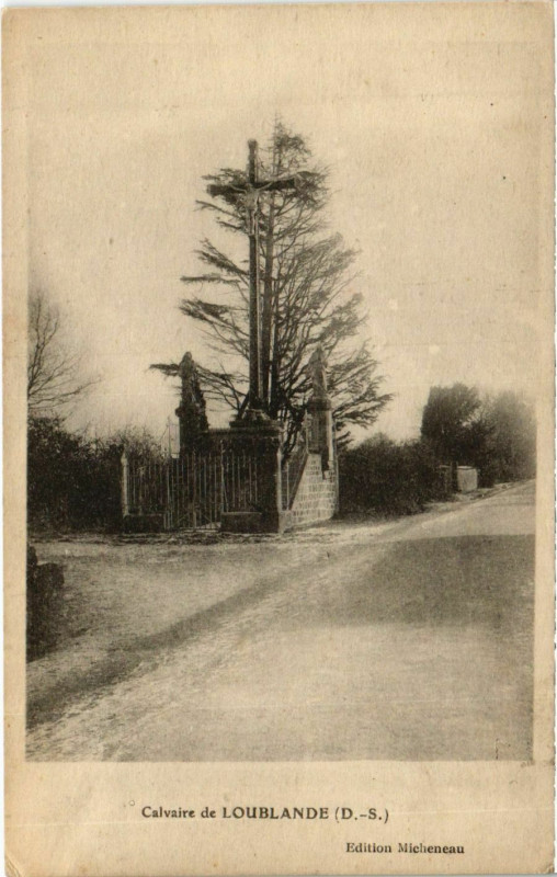 Carte postale ancienne Calvaire de Loublande
