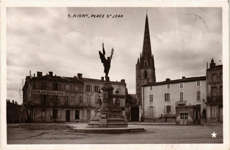 Carte postale ancienne Niort Place Saint-Jean à Niort