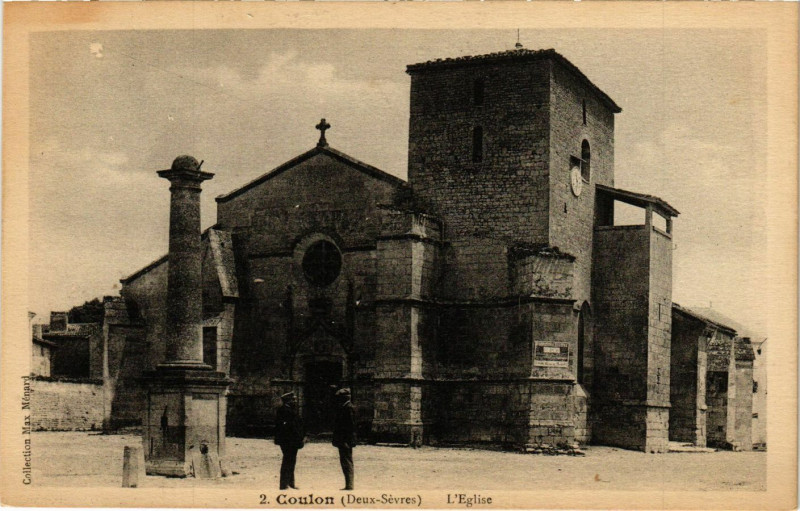 Carte postale ancienne Coulon - L'Eglise à Coulon