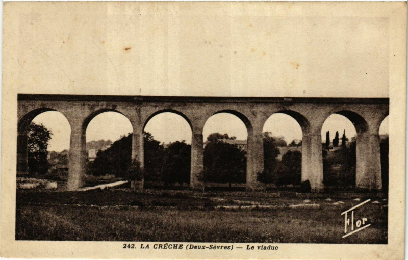 Carte postale ancienne La Chreche - Le Viaduc