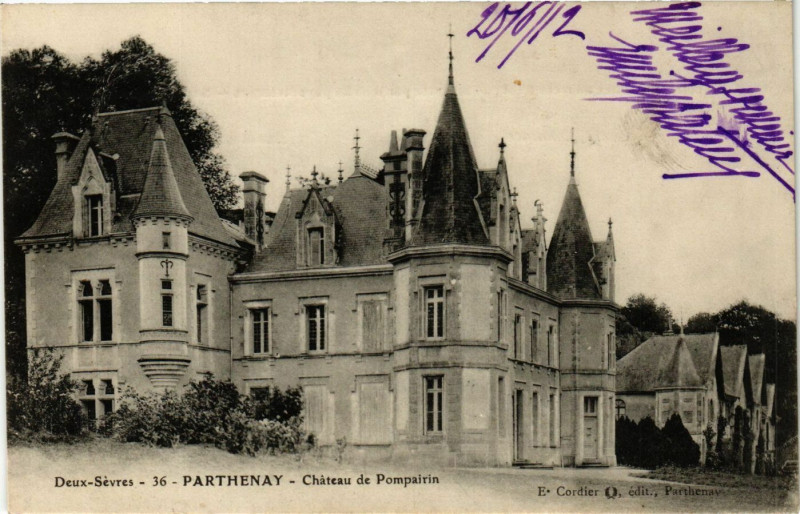 Carte postale ancienne Parthenay - Chateau de Pompairin à Parthenay