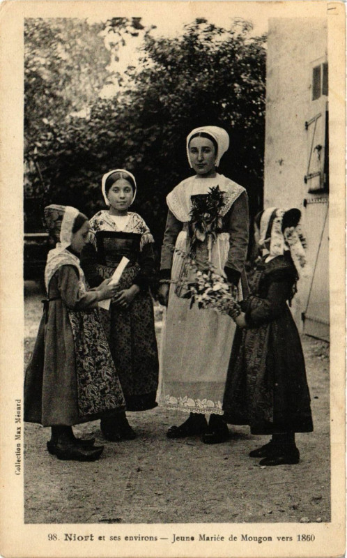 Carte postale ancienne Niort et ses Env. - Jeune Mariée de Mongon vers 1860 à Niort