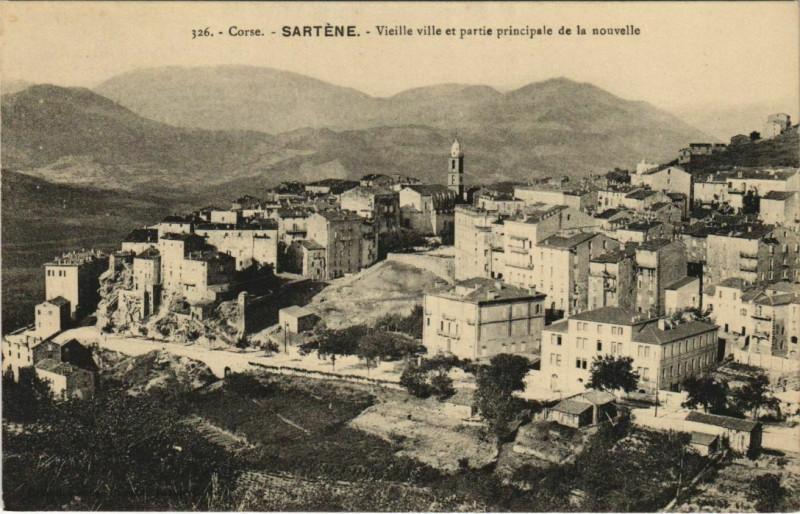 Carte postale ancienne Sartene Vieille ville &partie principale de la nouvelle Corsica à Sartène