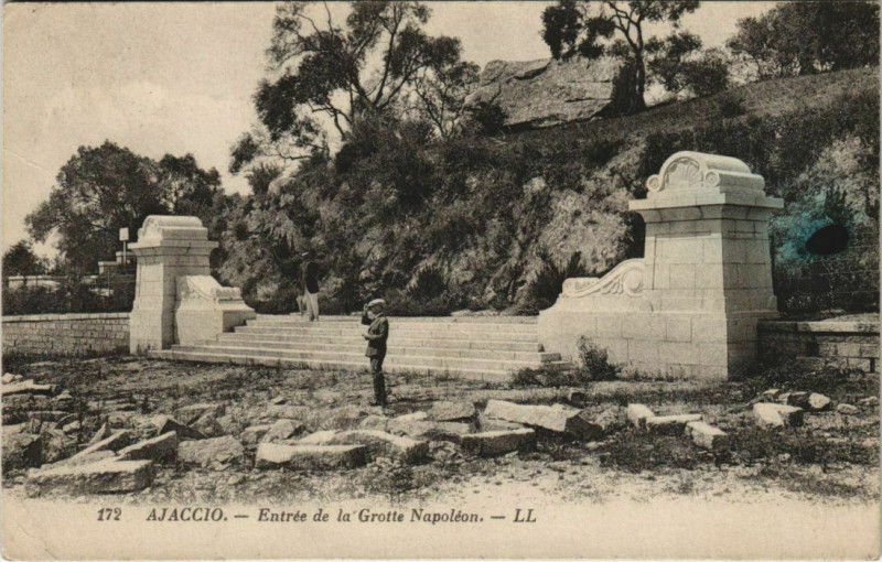Carte postale ancienne Ajaccio Entree de la Grotte Napoleon Corsica à Ajaccio