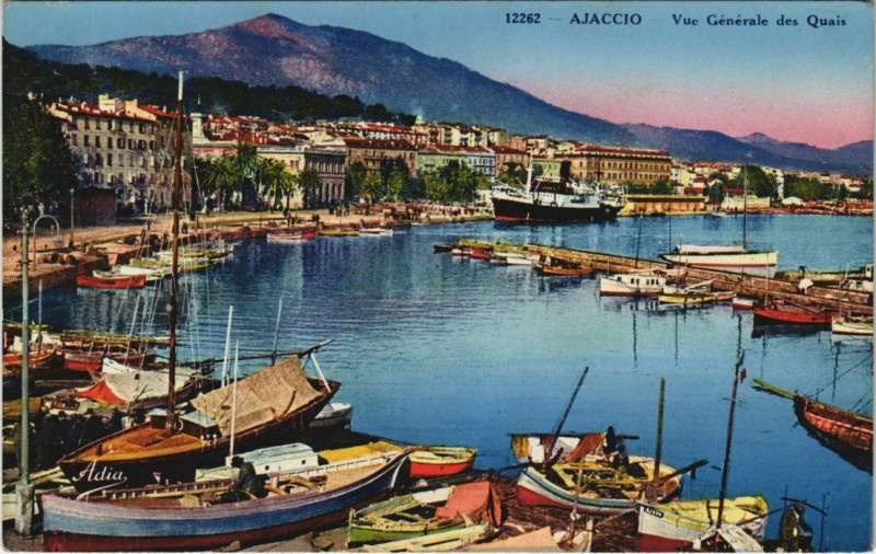Carte postale ancienne Ajaccio vue generale des Quais Corsica à Ajaccio
