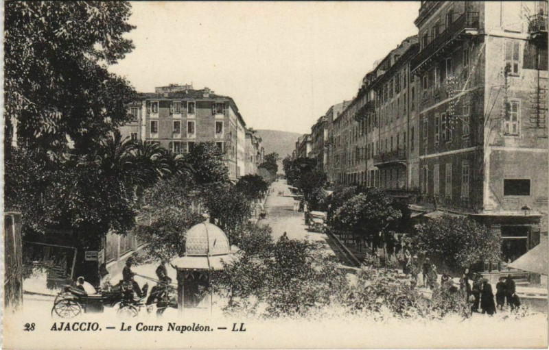 Carte postale ancienne Ajaccio Le Cours Napoleon Corsica à Ajaccio